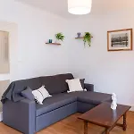 Des Cousines Lana 4 Personnes Nancy