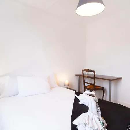 Des Cousines Lana 4 Personnes Nancy